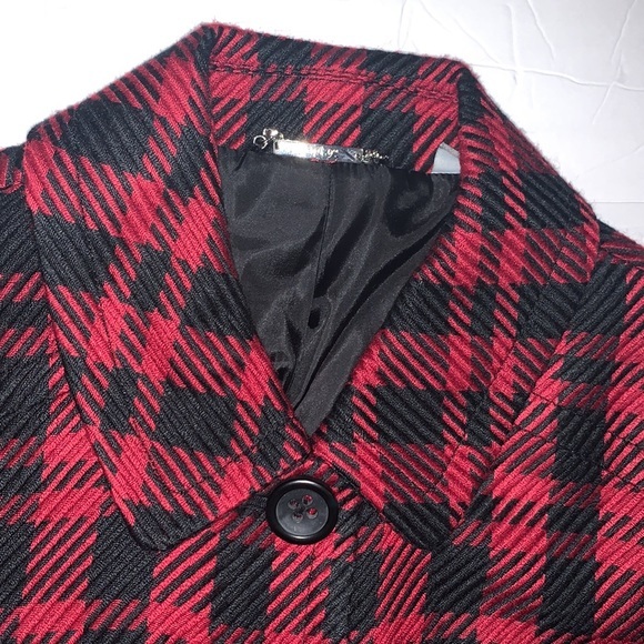 Apt. 9 size M burgundy & black plaid button up lined long sleeve wool blend coat - Picture 13 of 16